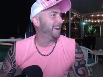 webcam man whaaaaaaaat live cam image #2963642