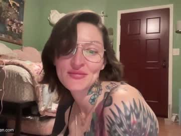 webcam girl oftenelle live cam image #7463241