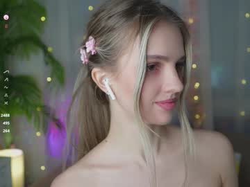 webcam girl fluffy_angel live cam image #11342650