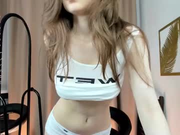 webcam girl avani__gregg live cam image #12425439