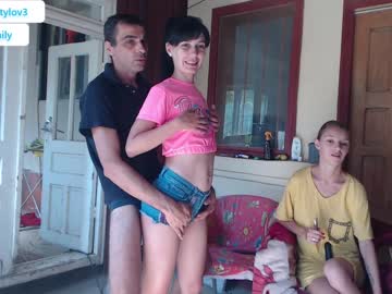 webcam couple danamily live cam image #3453654