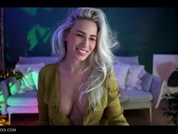 webcam girl provocatrixx live cam image #4474750
