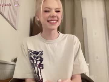 webcam girl sonyaplush live cam image #5893895