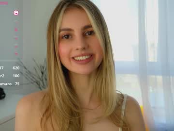 webcam girl fluffy_angel live cam image #10524318