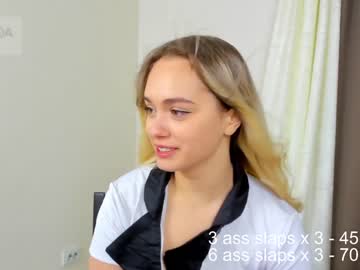 webcam girl evi_wow live cam image #4357851