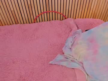 webcam girl little_effy18 live cam image #7796978