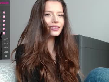 webcam girl isia_slay live cam image #2038115