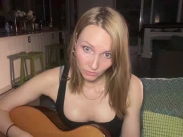 webcam girl kaileeshy live cam image #2150353