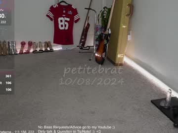 webcam girl petitebrat live cam image #10711819