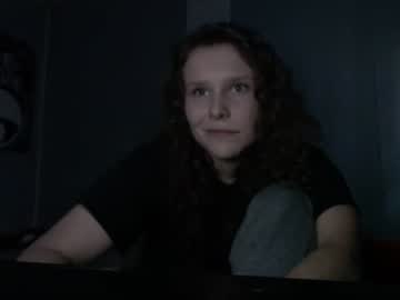 webcam girl lil_bears live cam image #4483783