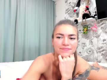 webcam girl joconda live cam image #7185183