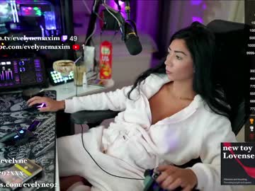 webcam girl evelyne92 live cam image #7497449