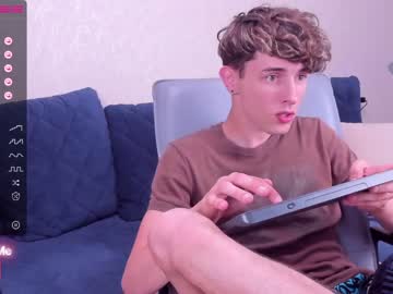webcam man james_mil live cam image #6179262