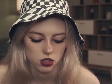 webcam girl audreycarvin live cam image #8774390