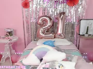 webcam girl little_effy18 live cam image #2397394