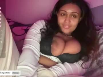 webcam girl blackgurlkitty live cam image #10034313