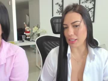 webcam couple emillybrowm live cam image #1043401