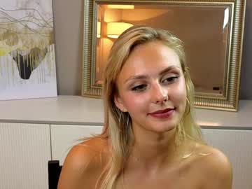 webcam girl darlinechapel live cam image #10417296