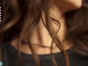 webcam girl angels_kiss live cam image #8654219