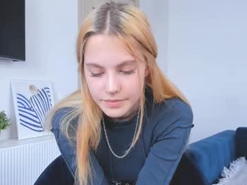 webcam girl vibe_house live cam image #10246366
