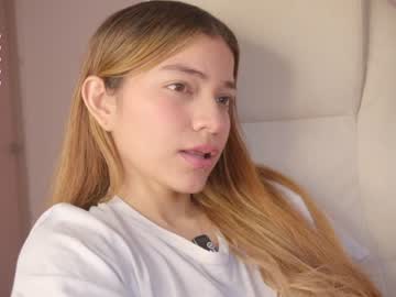 webcam girl mila_1 live cam image #9235697