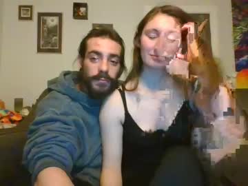 webcam couple spillthewine420 live cam image #1344679