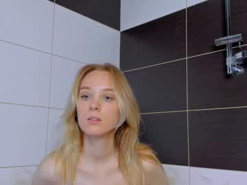 webcam girl darleneferran live cam image #10815720