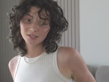 Screenshot from you_fell_in_loves live webcam sex show