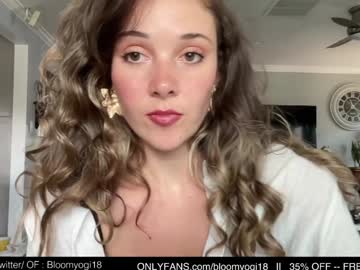 webcam girl bloomyogi live cam image #9599077