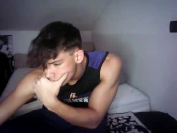 webcam man giovyyx live cam image #11854570