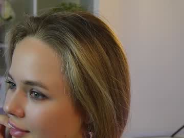 webcam girl molly__meow live cam image #10150097