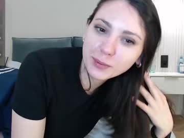 webcam girl uninvited_raccoon live cam image #11837088