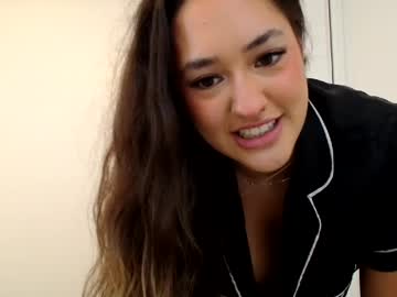 webcam girl teleaevansss live cam image #11224217