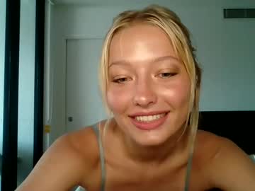 webcam girl gisellestreams live cam image #11463584