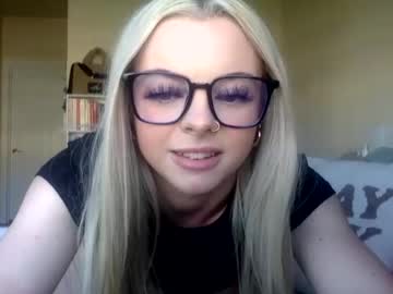 webcam girl tiffbabyyyyy live cam image #9759963