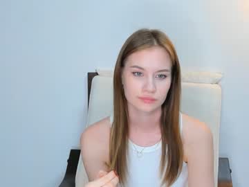 webcam girl merciabeer live cam image #9233808