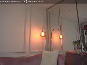 webcam girl mariannacruzz live cam image #9740060
