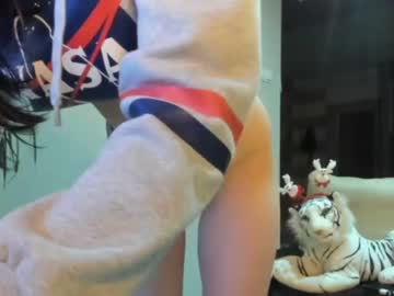webcam girl sofiaandwonderland live cam image #4410314