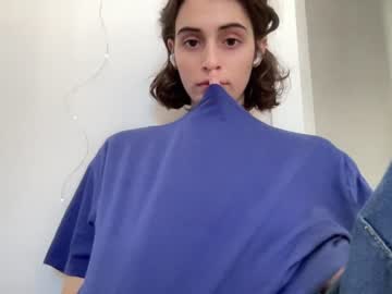 webcam girl wonderland_stia live cam image #9314410