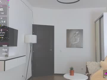 webcam girl adrianawow1 live cam image #12282378