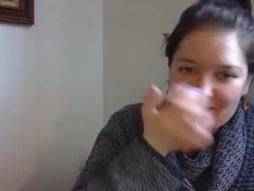 webcam girl hey_emmy live cam image #1410398