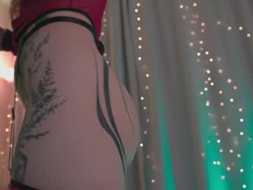 webcam girl iara_mi live cam image #10912601