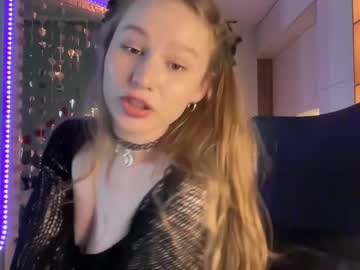 webcam girl whoisalisa live cam image #12581544