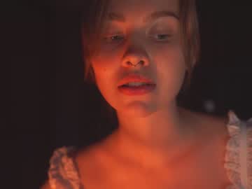 webcam girl bibi_it_is live cam image #7695645