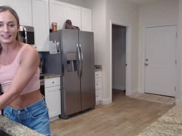 webcam girl holihurricane live cam image #10485265