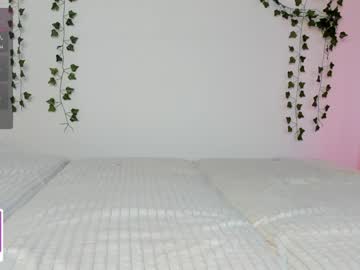 webcam girl shycinderella live cam image #12180768