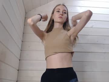 webcam girl princess__aurora live cam image #4957790
