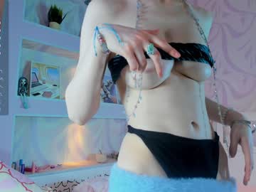 webcam girl gingers_hugs live cam image #8394688