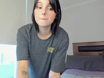 webcam girl yourfreakygirl live cam image #3191538