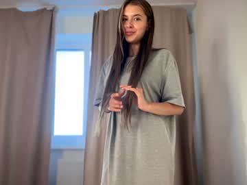 webcam girl elisa_moon live cam image #9703674